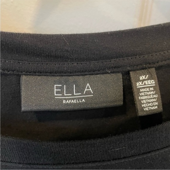 Ella Black Side Lace Crewneck Top - Picture 7 of 11